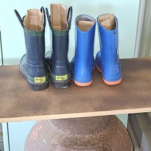 (2) pair of rubber boots, both size 9/10